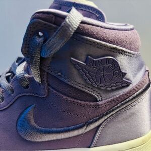 Air Jordan 1 Retro High 'Season of Her: Purple Earth'